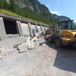 Beton schremmen Material Schulplatzsanierung
