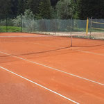 Tennisplätze fertigstellen