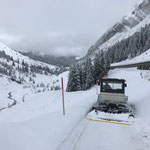 Testgerät Snow Rabbit auf dem Winterwanderweg Richtung Zürs-Lech