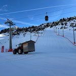 Hüttentransport für Skilehrerrennen Zürs