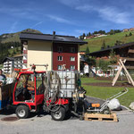 Rasen - und Sträucherpflege am Spielplatz sport.park