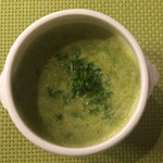 Erbsensuppe mit Koriander