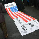 Demo vor der ehem. US-Botschaft (Theran, 2015)