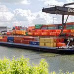 "Containerhafen Duisburg (7-29213)" - Copyright by Franz Walter