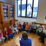 La bibliothèque d'Aranc avec les enfants des écoles