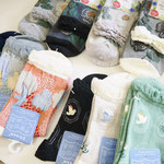 締め付け感が少なく、優しい履き心地のソックスです。各￥385