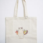 常にウキウキな猫、「ウキねこ」のトートバッグです。肩掛けができて、金具にはマスコットなど付けられます。マチ付き、内ポケット付きです。ウキウキなお出かけのお供にどうぞ！　横約36㎝　￥1,500