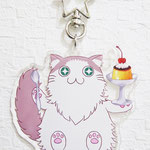 常にウキウキな猫、「ウキねこ」のキーホルダーです。背面もコーティングされていて長くお使いいただけます☆　￥900