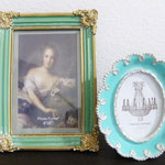 色のあるフォトフレームも素敵ですよ～☆　　長方形￥2,200　楕円形￥1,100