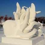 DEAD HUG - Snow (400x400x400cm.)
