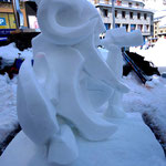 "SÀTIR"- Snow (1st prize) (200x200x200 cmt.)