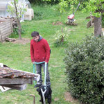 Visite de Hervé (RV2) notre nouveau voisin passionné de jardinage, avec Hippie (cooker noir)
