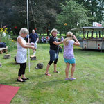 Foto Andrea Weinke / Fest im Pfarrgarten / Gemeinde und Kirche