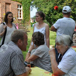 Foto Andrea Weinke / Fest im Pfarrgarten / Gemeinde und Kirche