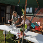 Foto Andrea Weinke / Fest im Pfarrgarten / Gemeinde und Kirche