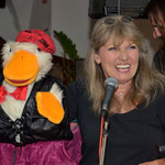 Tina Rauch und Egon, the singing duck