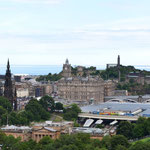 Rundblick vom Edinburgh Castle - rechts hinten: Nelson Statue
