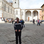 Vor dem Dom in Siena