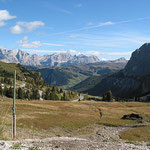 Blick vom Grödner Joch Richtung Osten.