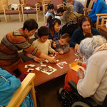移民家族向けの英語クラスで、この日は老人ホームを訪問