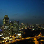 mit einem grossartigen Ausblick ueber Singapore (with a great view over Singapore)