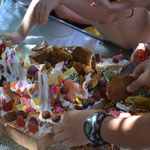 the kids loved to destroy the Lebkuchenhouse to get the sweet things