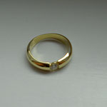 Geelgouden ring met briljant