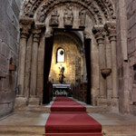 Die kleine Kapelle links neben dem Hauptaltar ist die ursprünglichste Teil von der Kathedrale 