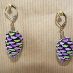 boucle d'oreille "pomme de pin"