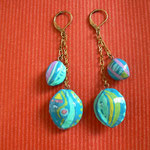 Boucle d'oreille "noyau d'abricot"
