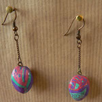 Boucle d'oreille "noyau d'abricot"