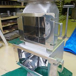 マグネットセパレーター　磁選機を大阪で製作しています　角丸加工、株式会社テクノファーム