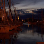 Trieste • la lanterna e la sacchetta all’imbrunire • © foto introitaly