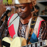 Skipper Shabalala (bekannter afrikanischer Sänger, Googeln ...)