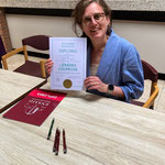 Marieke met haar behaalde diploma