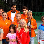 Laurent Lokoli avec les jeunes de son club de Costa Verde