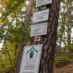 Die Wanderwege sind gut ausgeschildert und man hat überall die Möglichkeit, seine Wanderung abzuändern oder kurze Abstecher zu machen: