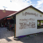 ... und bei der man zwischendurch oder zum Schluss (je nach Startpunkt der Wanderung) im Ochsenhaus einkehren kann. 
