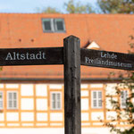 Vom Schloss ist es nicht weit in die Altstadt oder das Museumsdorf Lehde.