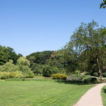 Ursprünglich bestand das Anwesen Liselund aus 4 Teilen: die zentrale Lichtung, eine Fläche mit See, Wald und Obstgarten, eine Nutzfläche und die Schluchten und Klippen zum Ufer hin.