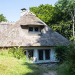 chinesisch und pompejanisch eingerichtet! Es dient ebenfalls als Gästehaus.