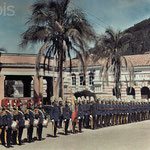 Guardia del Palacio Real, durante el reinado de Fernando de Braganza-Quito (1953).