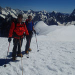 Remontée sur l'arête de l'Aiguille du Midi