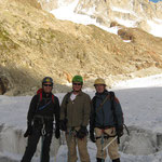 Guihem, Marc-André et Jean-Louis devant l'Aiguille du Tour