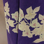 「うみいろ」 夏きもの<br>綿麻・染料・抜染<br>袖と裾にレースのように、ブーゲンビリアが咲く。
