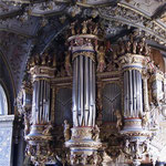 Gorgeous Pipe Organ