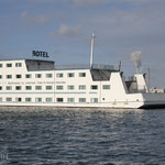 Botel in the Morning