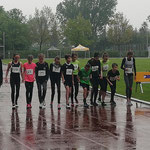 Start zum 800m Lauf - Theresa Platz 2 / Lisa platz 3