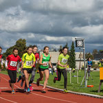 Start 800m der AK W11 mit Johanna und Viktoria