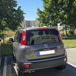 Inklusive Parkplatz (zum Teil beschattet).